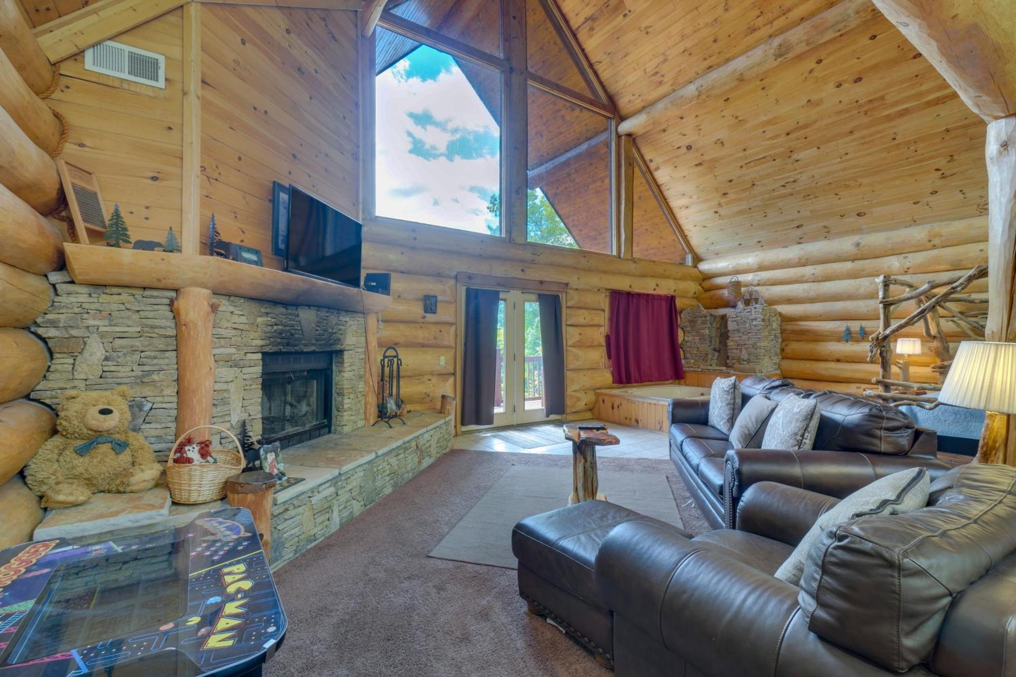 Gatlinburg Cabin With Hot Tub About 11 Miles To Downtown Exterior photo